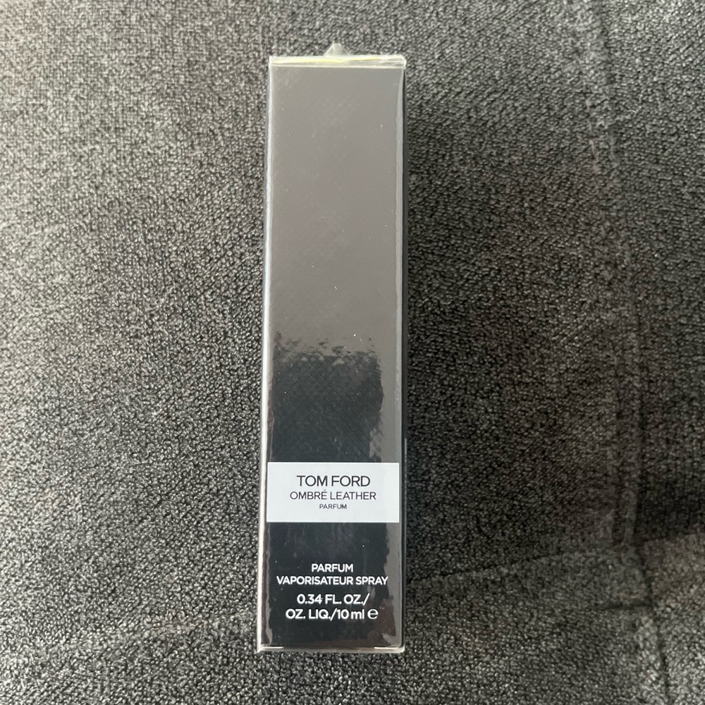 .34 oz Tim for hombre leather cologne.